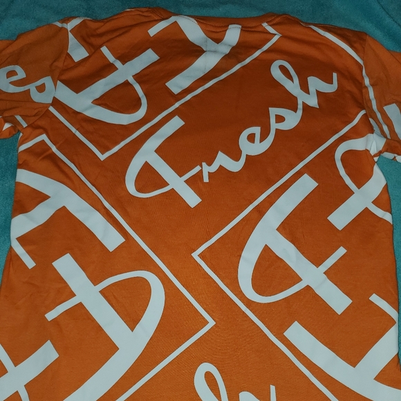 Fresh Vibes bear hoodie t shirt - Picture 2 of 3